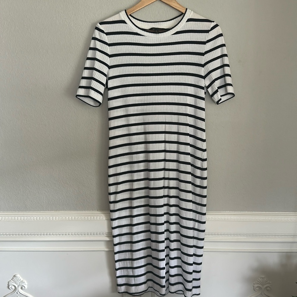 Banana Republic midi striped/ribbed dress